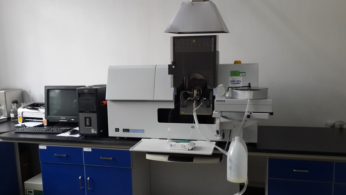 原子吸收光谱仪