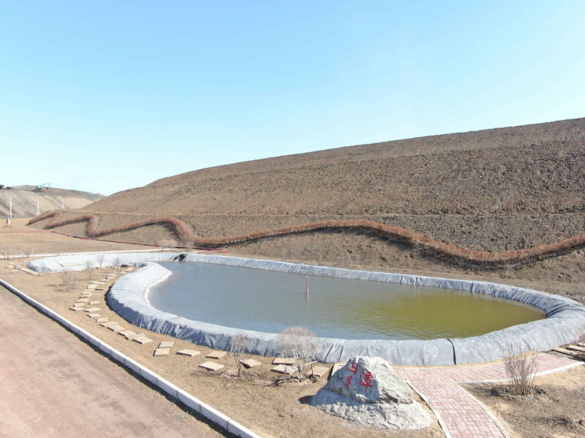 新建“日月潭”抑尘储水池_副本.jpg