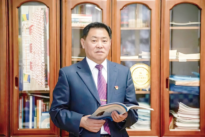 坚持全面从严治党 汇聚安全生产合力 促进虎矿高效发展_副本.jpg